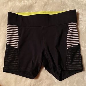 Champion | Spandex Stripe Pocket Shorts
